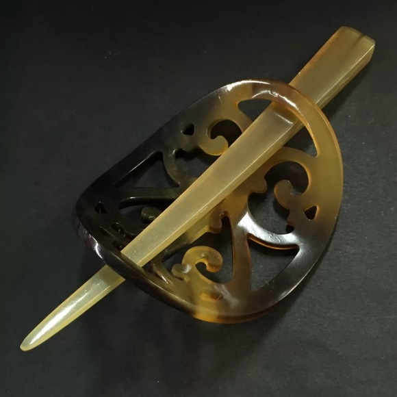 Hermes Buffalo Horn Rocaille Hair Accessory main image 6